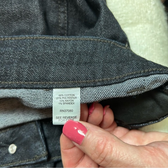 Cache High-Waisted Black Flare Jeans - Picture 8 of 8